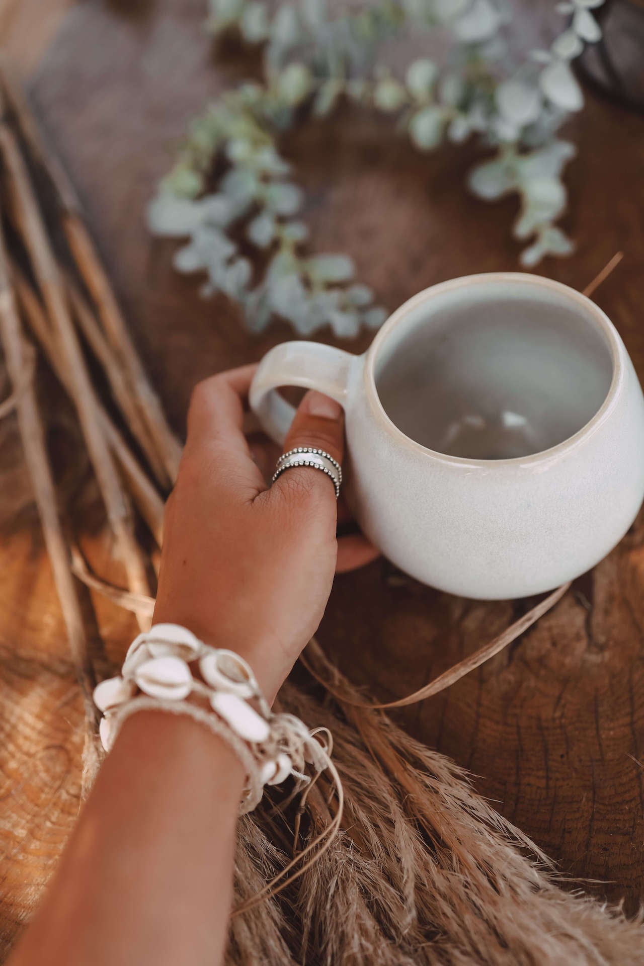 Große Ohana-Tasse 'Wintertraum' (Grau, matt)